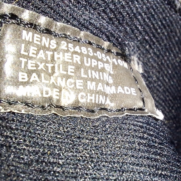 A pair of Stacy Adam's men's slip-on booties in a size 10M. EUC - Picture 8 of 13